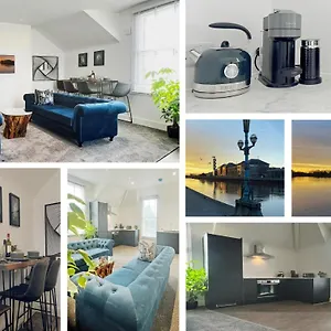 Perfectly Located Centre Apartment Exeter